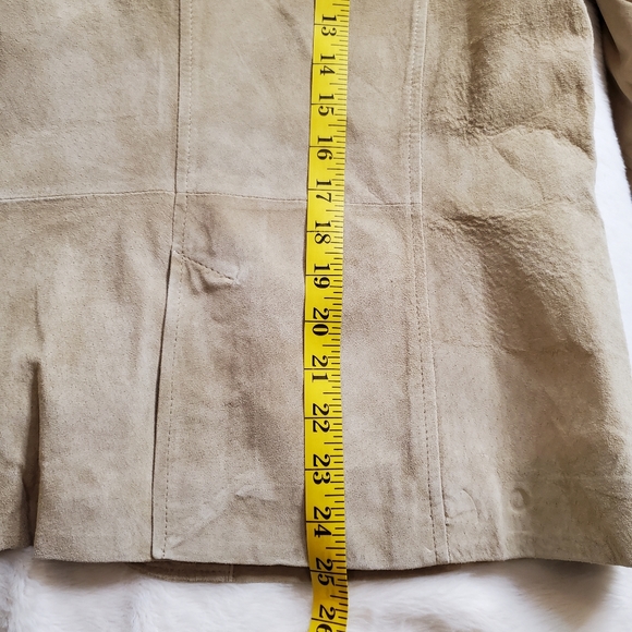 NWT Beige Suede Jacket - Picture 15 of 16